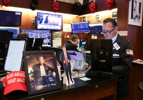 Amerykańskie obligacje uderzyły w barierę 5%. Wall Street odrobiła początkowe straty