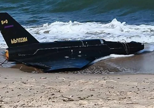 Rosyjski dron na polskiej plaży. Piesiewicz odwołany i zostanie w areszcie