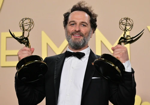 Matthew Rhys ustanowił rekord Emmy. Walijski aktor z dwiema statuetkami jednego wieczoru