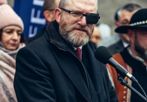 GRZEGORZ BRAUN, „RUSKA ONUCA”?