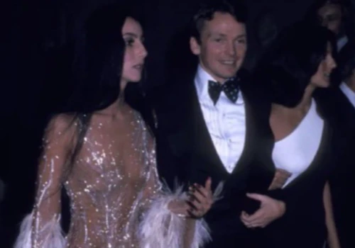 Ubierał Cher, Barbarę Streisand i Tinę Turner. Nie żyje legendarny projektant