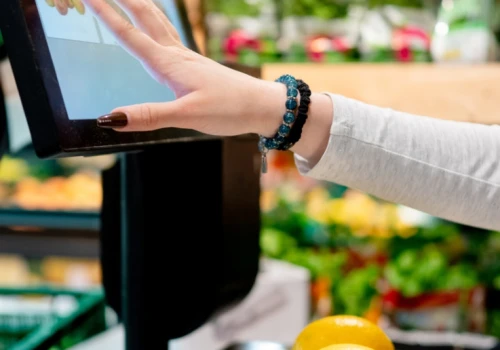 Spór o ROP coraz ostrzejszy. Producenci mówią o „podatku od bezpieczeństwa żywności”