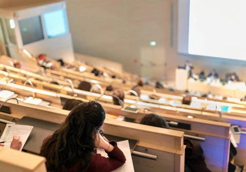 Rok akademicki za pasem. Tego studenci nie powinni zostawiać na ostatnią chwilę
