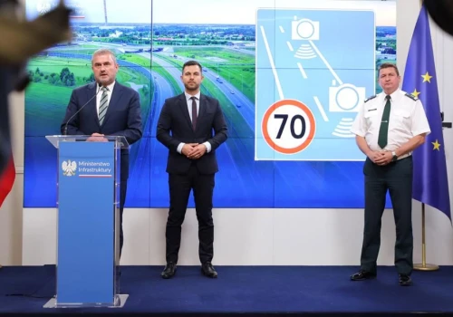 Będzie nowy znak na autostradach i ekspresówkach. Bo kierowcy nie ogarniają