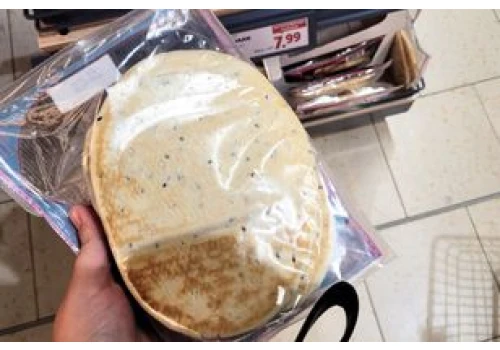 Gdy wypatrzę te chlebki w sklepie, kupuję na zapas. Świetnie nadają się do gęstych potrawek i past