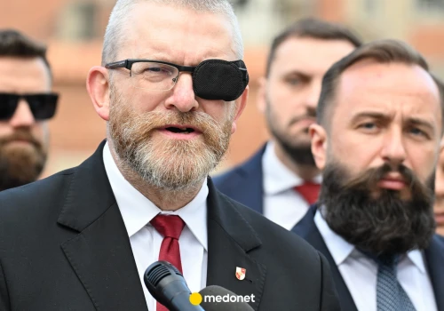Dlaczego Braun ma czarną opaskę na oku? Ujawnił powód. 