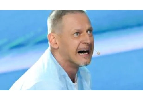 Michał Wójcik poszukiwany przez urząd. Utrudnia życie niedoszłym teściom