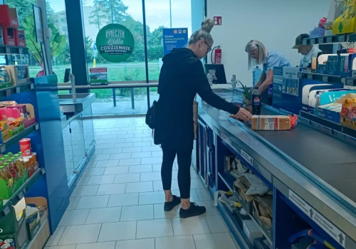 Lidl zatrudnia już prawie 30 tys. osób. Sieć pokazuje, kto stoi za jej sukcesem