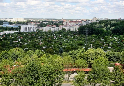 Nie mógł swobodnie dotrzeć do własnej działki. Interweniował Rzecznik Praw Obywatelskich
