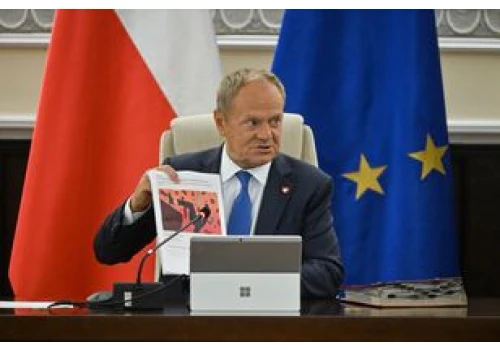 Zagraniczne media rozpisują się o Orlenie. Tusk: Wstyd na cały świat