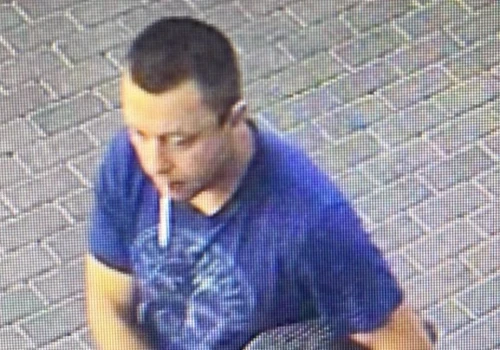 Kradzież karty i gotówki w Lipienicach. Śledczy publikują wizerunek podejrzanego
