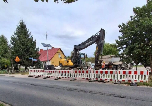 Nowa droga pieszo-rowerowa w Dobrej! Budowa idzie do przodu
