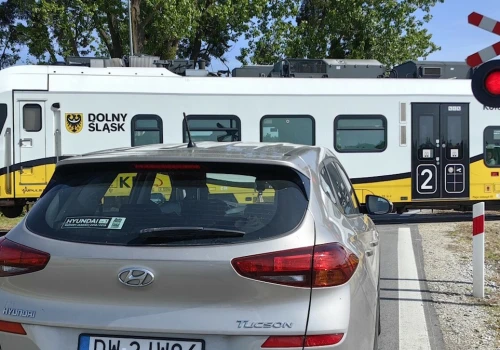 Rząd przyjął nowe przepisy. Wjedziesz na czerwonym, stracisz prawo jazdy