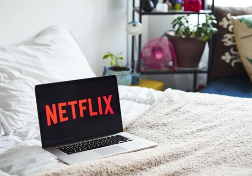 Wszedł na Netflix i błyskawicznie podbił serca Polaków! Masowo oglądają ten serial