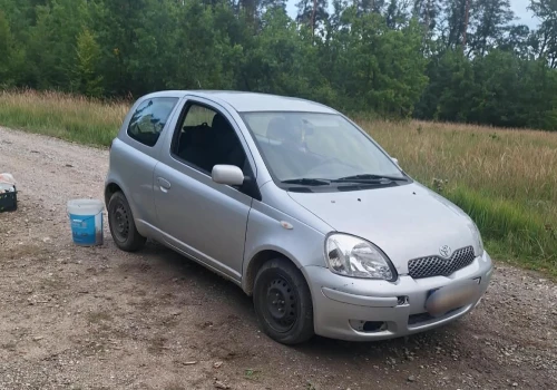 Miał 2,5 promila i nie miał prawa jazdy. Wpadł podczas kontroli w lesie