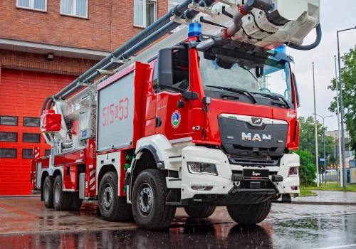 Zakładowa Straż Pożarna Synthos otrzymała nowy podnośnik