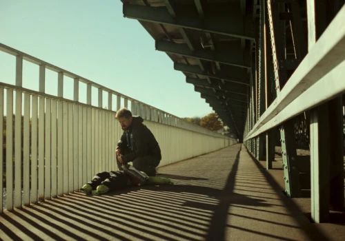 Nagradzany polski film nie tylko w kinach. Ruszają specjalne pokazy ,,Bez końca” dla uczniów. To jest historia poszukiwań zaginionego Krzysztofa Dymińskiego