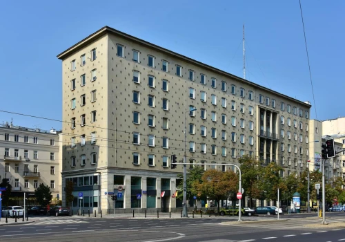 Warszawa przekaże wojsku biurowiec w centrum? Jego wartość przekracza 120 mln zł