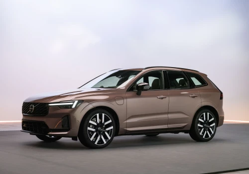Nowe Volvo XC60 przejedzie 200 km na samym prądzie