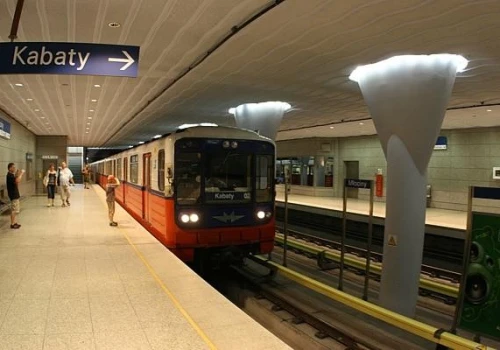 Afera z wagonami metra z Warszawy dla Kijowa. Wykryto przekręt na ponad 11,5 miliona złotych