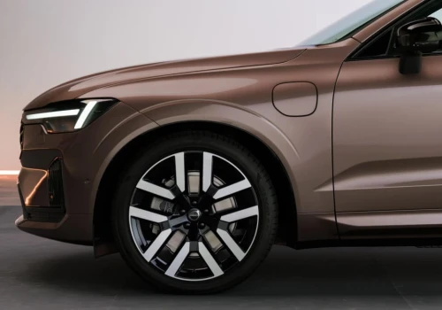 Volvo XC60 przejedzie nawet 200 km na prądzie. Nowe hybrydy plug-in ze zdecydowanie większym zasięgiem