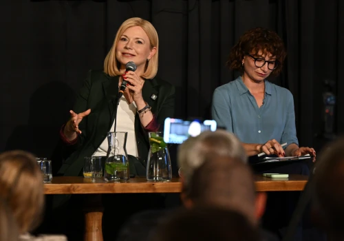 Piątkowska uciszała kobietę na widowni. „Jest pani niegrzeczna i protekcjonalna” (Video)