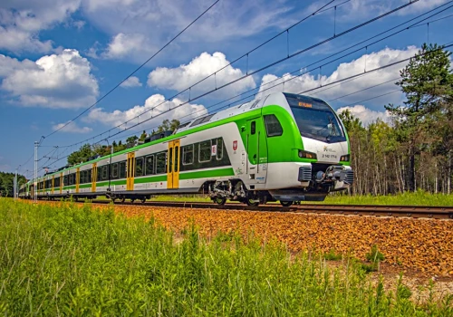 Podróżuj bezpłatnie pociągami KM