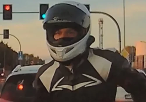 Policja poszukuje motocyklistów