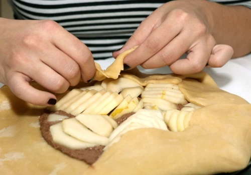 Jesienią robię co dwa dni. Tarta w starym stylu z gruszkami rzuca na kolana