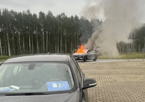 Płonął samochód z dzieckiem w środku! Dramatyczna akcja na S19