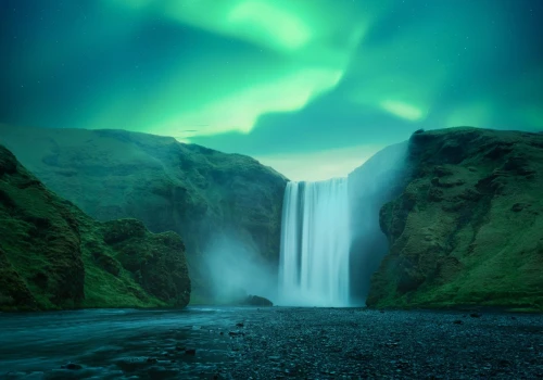 Zapoluj na zorzę na Islandii w superniskiej cenie ✨🌌 Weekendowa wycieczka (loty + nocleg) za 517 PLN 🇮🇸😮