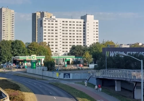 Przy głównej drodze w Katowicach powstanie 6-piętrowy parking. To inwestycja Uniwersytetu Śląskiego