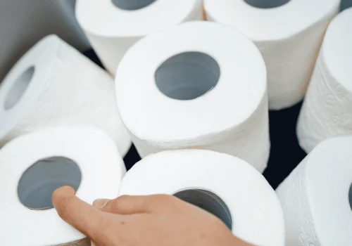 Polacy kupują całymi kartonami. Ten papier toaletowy wspiera grzybicę