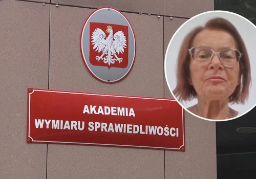Posłanka PiS opuściła budynek AWS. 