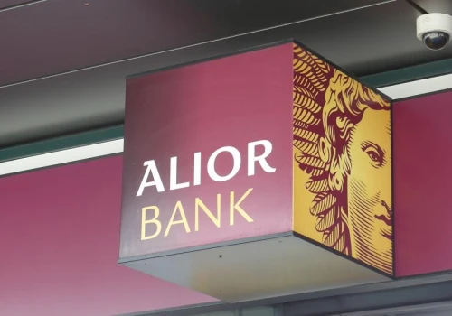 Alior Bank płaci za założenie konta. Do 800 zł premii i obrączka płatnicza za 0 zł