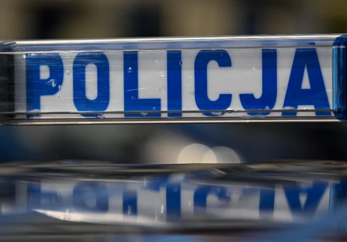 45-latek z zarzutami usiłowania zabójstwa dwóch mężczyzn. Zaatakował ich nożem