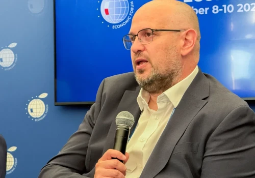 AI, chmura i cyfrowa suwerenność. Odwiedziliśmy Forum Ekonomiczne w Karpaczu i rozmawialiśmy z ekspertem Play