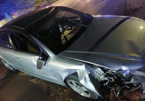Audi dachowało w centrum Chełma. 21-latka miała 2 promile alkoholu