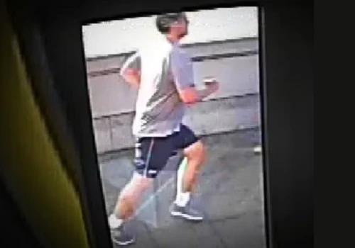 Putney Pusher, który popchnął kobietę pod autobus w Londynie, znaleziony martwy