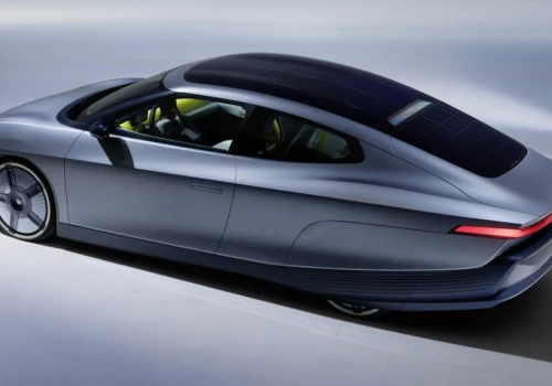 Tesla Cybercab czy Volkswagen Mission Efficiency – który pojazd zużywa mniej energii podczas jazdy?