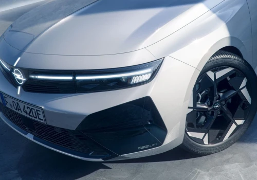 Nowa wersja. Opel Astra „GSE Line” zadebiutuje na targach w Paryżu