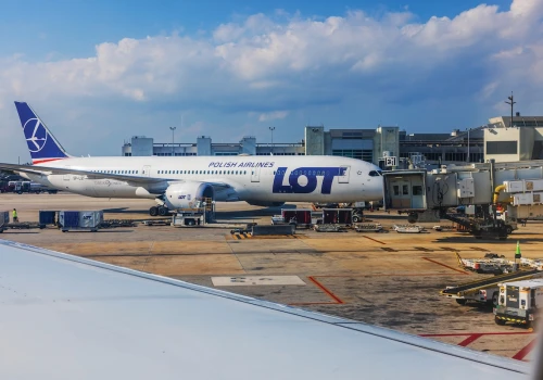 Awaria Dreamlinera w Toronto. Ponad 200 pasażerów LOT-u utknęło na lotnisku
