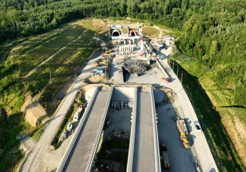 2255 metrów jazdy pod ziemią. Powstaje gigantyczny tunel dla drogi ekspresowej
