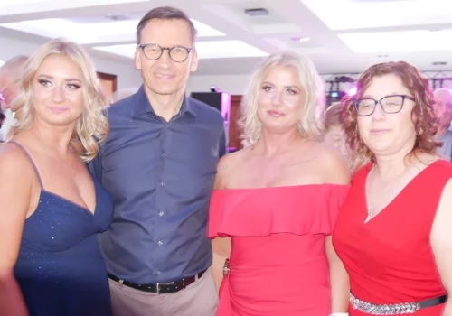 Morawiecki wpadł na wesele w Otmuchowie!