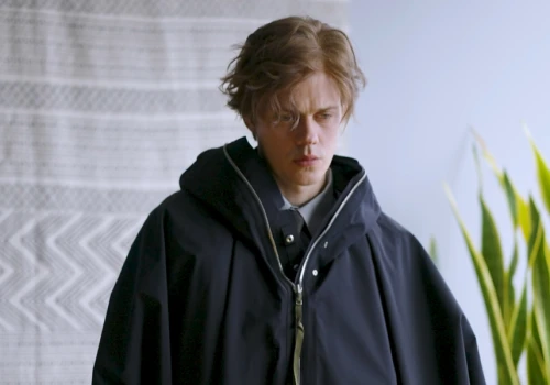 Bill Skarsgard kolejną gwiazdą Kojimy. Znany aktor będzie głównym bohaterem Physinta