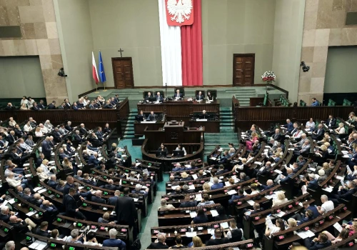 Nawrocki zawetował ustawę o osobach najbliższych. Miliony Polaków czekało na ruch sejmu. Zapadła decyzja