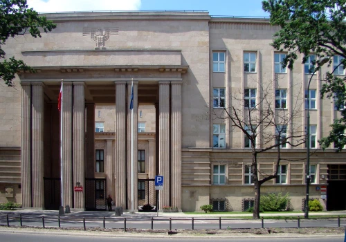 Budżet 2027: rząd znów rozmija się z nauczycielami w sprawie płac, ZNP negatywnie zaopiniował projekt