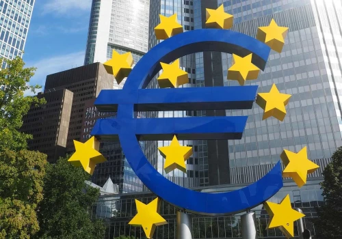 Inflacja w strefie euro przyspiesza do 3,2 proc. Energia pogłębia różnice