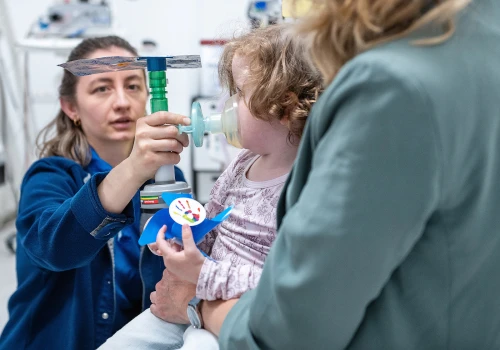 Astma u małych dzieci: analiza oddechu i DNA ma pomóc we wcześniejszym rozpoznaniu choroby