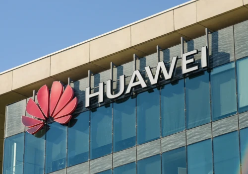 Huawei chce rzucić wyzwanie Nvidii. Ponad pół roku wcześniej niż planował